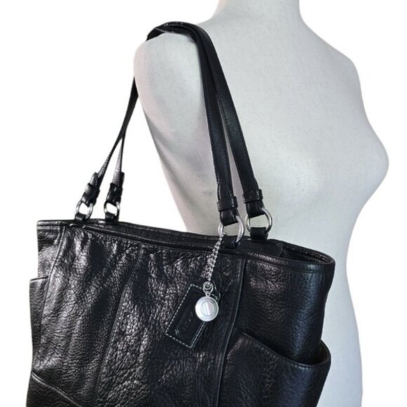EUC Coach Park Carrie Leather Tote F29898 in black - Picture 3 of 13